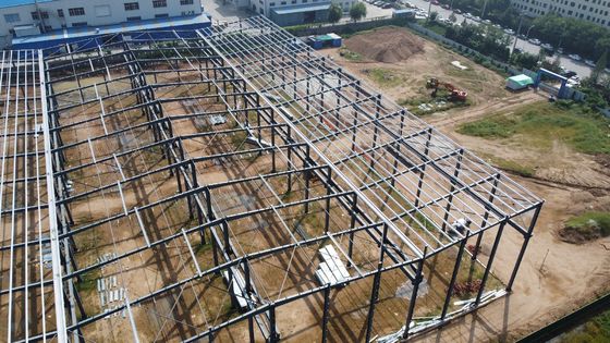 Solución de construcción de almacén con estructura de acero prefabricada y bien diseñada al estilo australiano