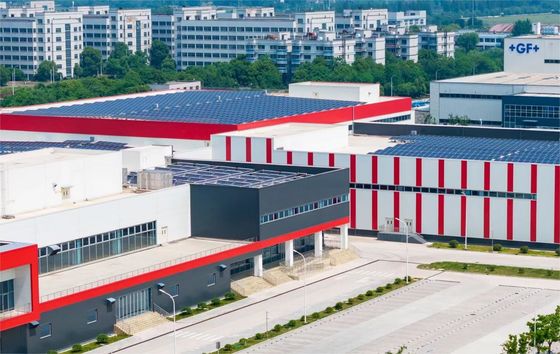 Edificio prefabricado de almacén con canalón de acero inoxidable con dibujo BIM y diseño de cubierta de chapa de acero única