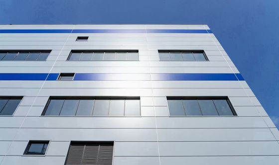 Almacén de estructura de acero personalizable con diseño de envergadura clara para una utilización máxima del espacio