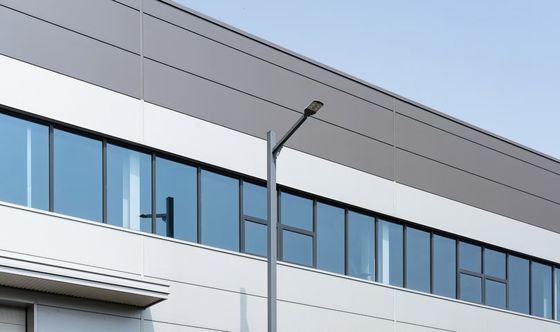 Construcción de almacenes prefabricados de metal de alto rendimiento y sostenibles