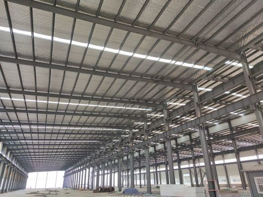 Tamaño personalizado Construcción prefabricada de acero Diseño de alta resistencia al viento
